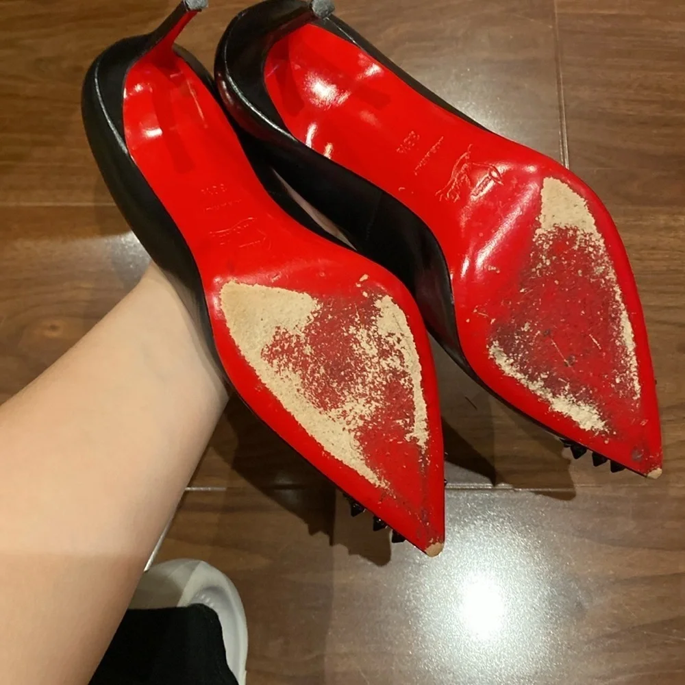 Christian Louboutin / Geo Black Leather Pump Spike Patent Toe Cap pigalle 38.5